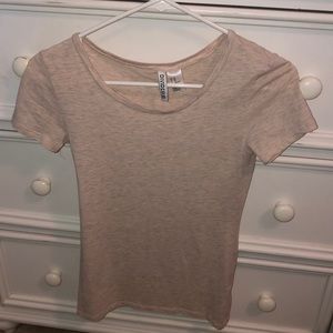 Divided creme/pink short sleeve top
